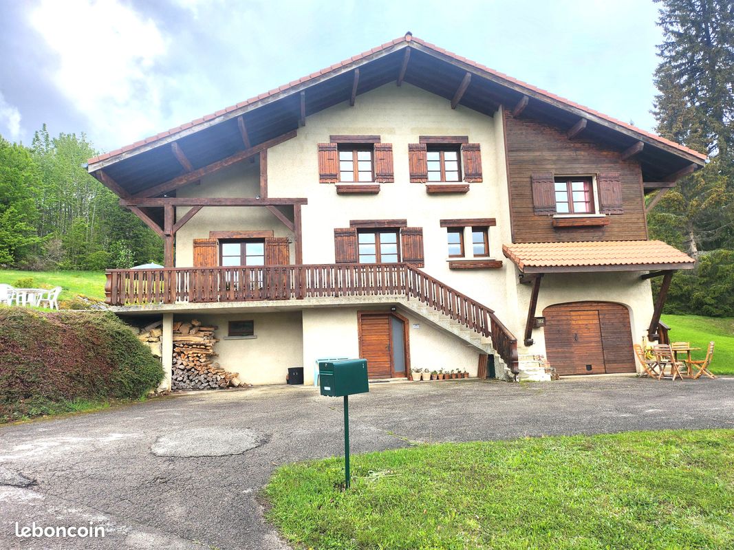 Maison 7 pièces 180 m² · à Prémanon · 180 m² · 630 000 €
