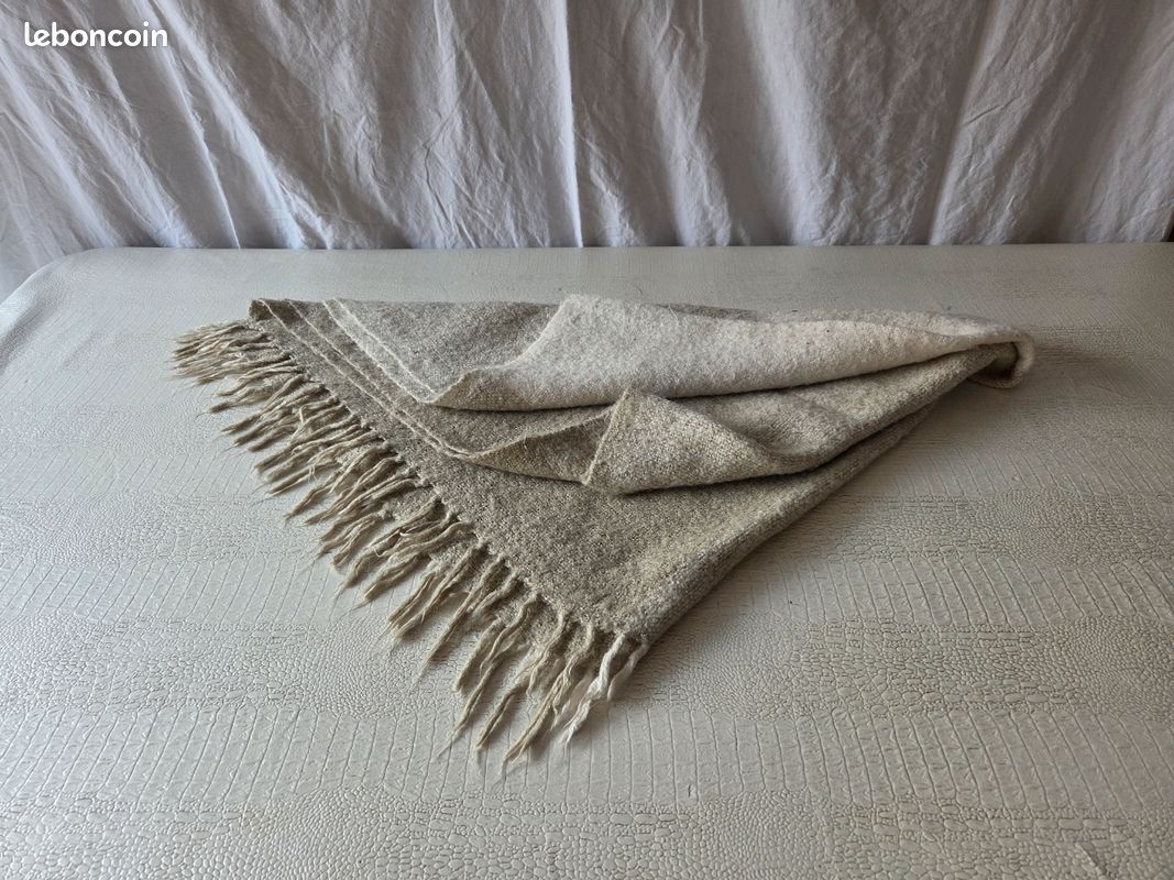 Grand Châle écharpe Poncho En Beige Crème - Très Bon état - Parfait Pour L'hiver