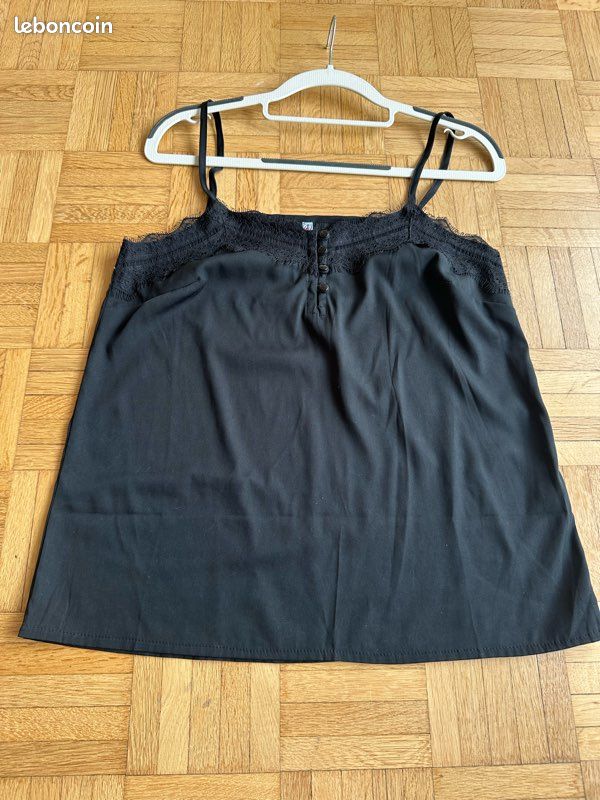 Haut noir T.36 (image 1)