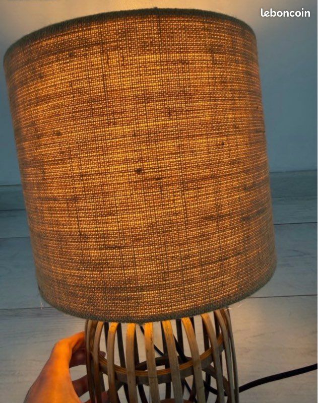 Lampe à poser bois (image 4)