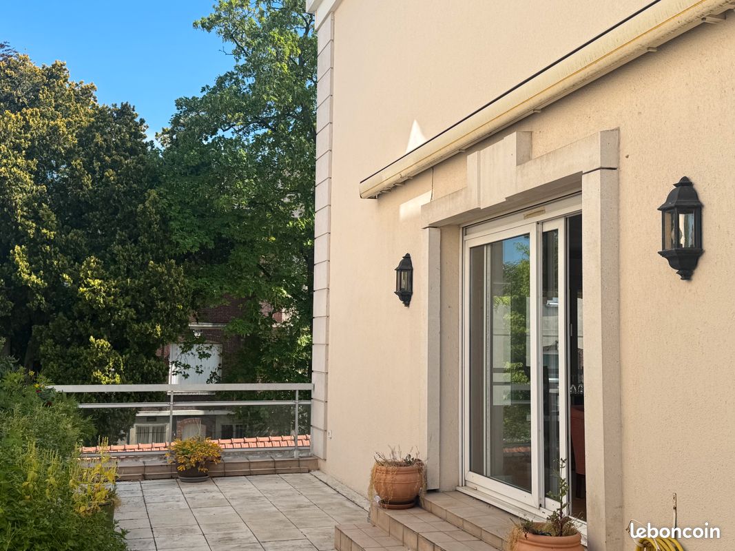 Appart F4 - 100 m² - 3 chambres - terrasse- balcon - cave - parking VERNON centre (image 2)