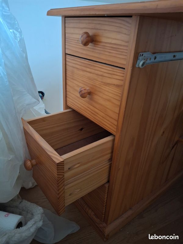 Bureau (image 4)