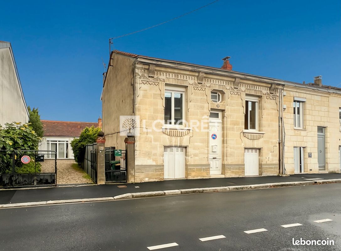 Maison 8 pièces 135 m² · à Bordeaux · 135 m² · 490 000 €