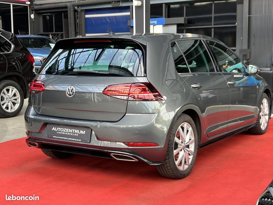 Volkswagen Golf 1.5 TSI R-Line Highline | 150 ch BVM Sièges chauffants Phares LED Apple CarPlay/A... (image 4)
