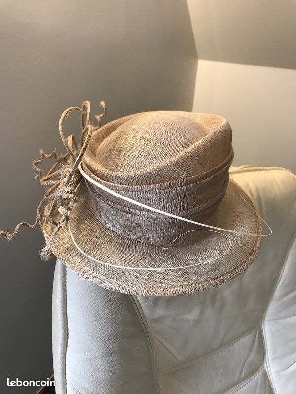 Chapeau cérémonie (image 2)