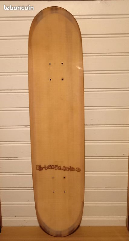 Planche à Roulettes Vintage Black Label Thumbhead - Édition Blacklight, Années 2000 Rare