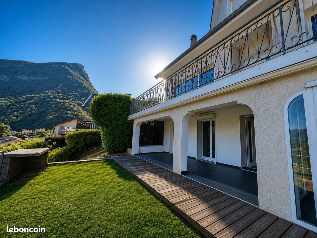 Maison 7 pièces 115 m² · à Veurey-Voroize · 115 m² · 470 000 €