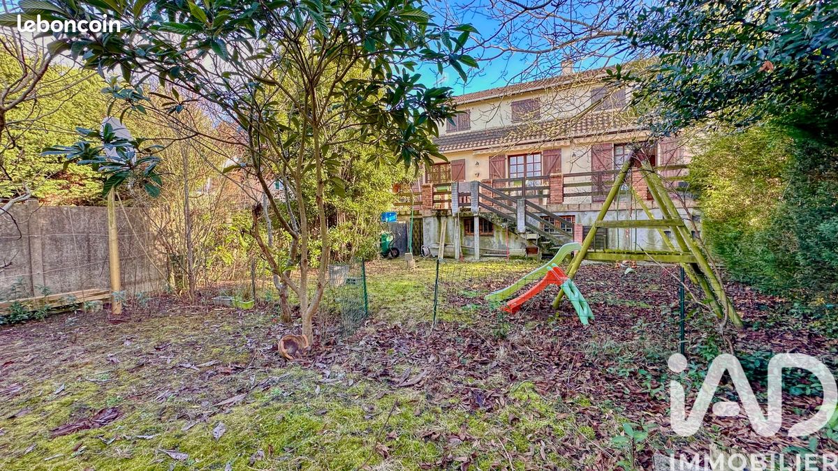Maison 7 pièces 201 m² · à Trappes · 201 m² · 359 900 €