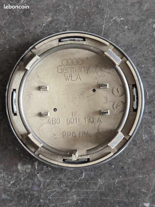 Centre roue Audi 4B0601170 A (image 2)