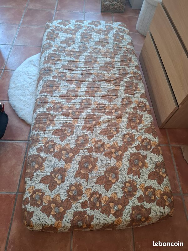 Matelas 1place 1m85 cm/ 80cm et 12cm épaisseur (image 2)