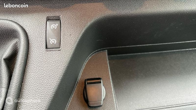 Renault Master Véhicule utilitaire ou Société F3500 L3H1 2.3 Blue dCi 145ch Confort EuroVI (image 27)