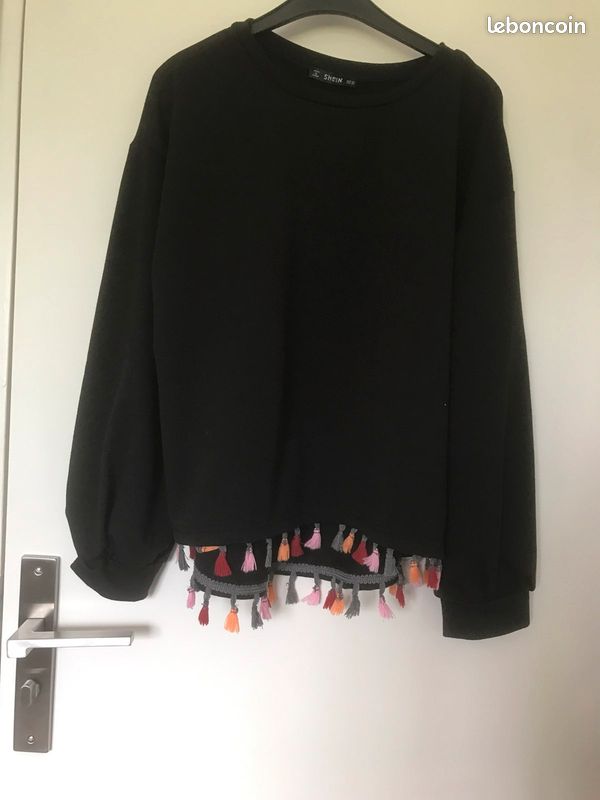 Sweat noir franges SHEIN (image 1)