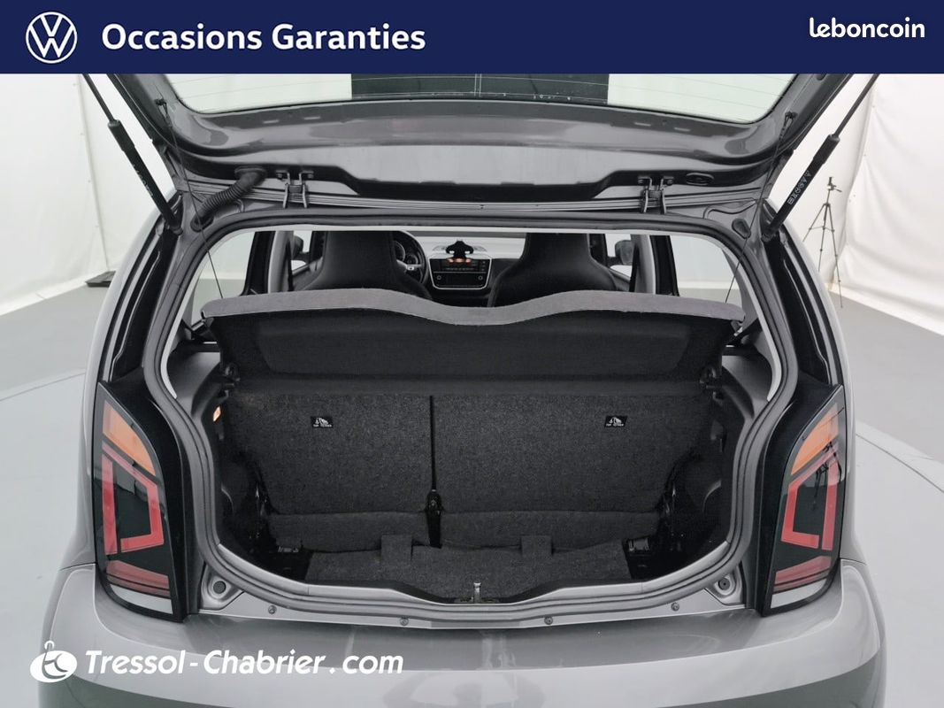 VOLKSWAGEN e-up 83 Electrique (image 18)