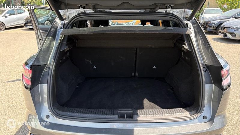 Renault Austral 1.2 E-Tech full hybrid 200ch esprit Alpine - 25 (image 14)