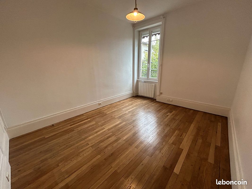 Appartement 1 pièce 26 m² · à Bron · 26 m² · 514 €/mois