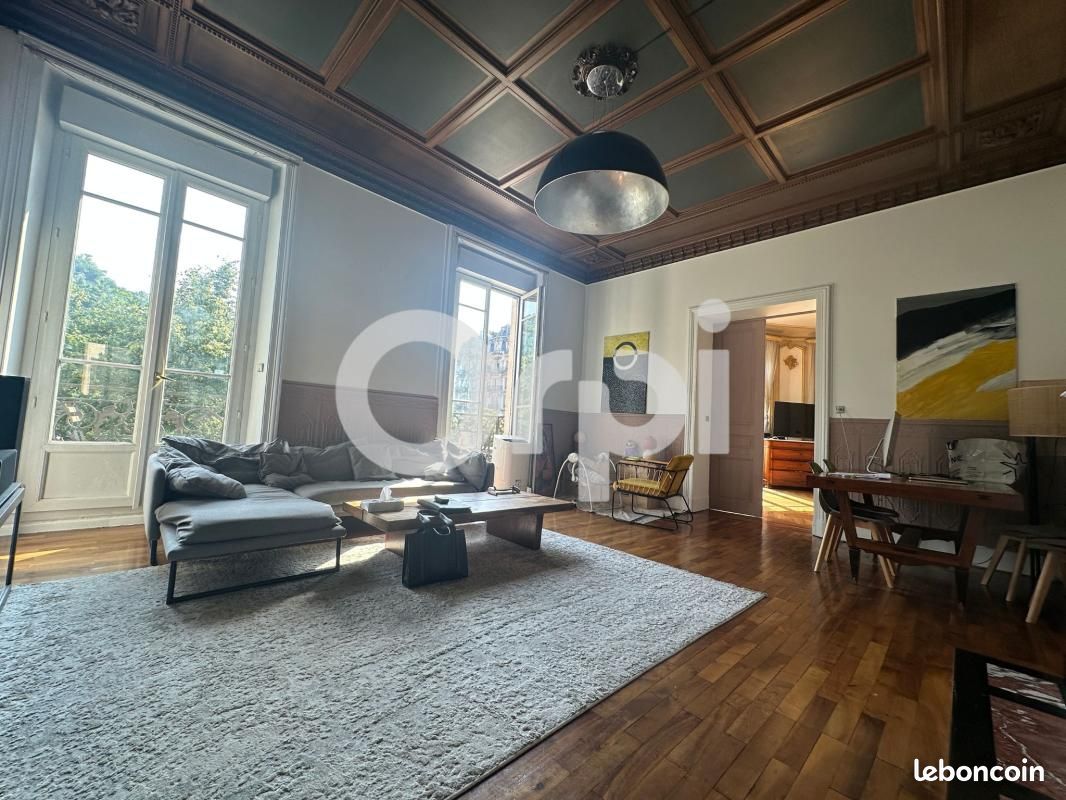 Appartement 4 pièces 122 m² · à Grenoble · 122 m² · 389 000 €
