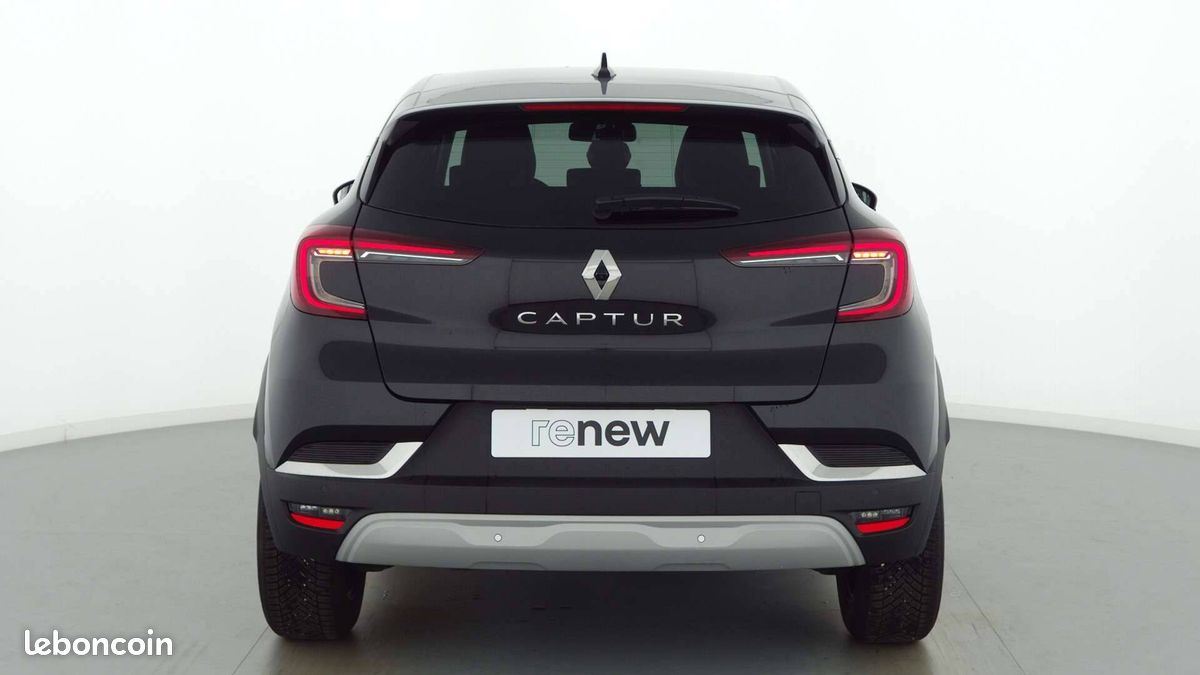 Renault captur mild hybrid 160 edc techno (image 16)