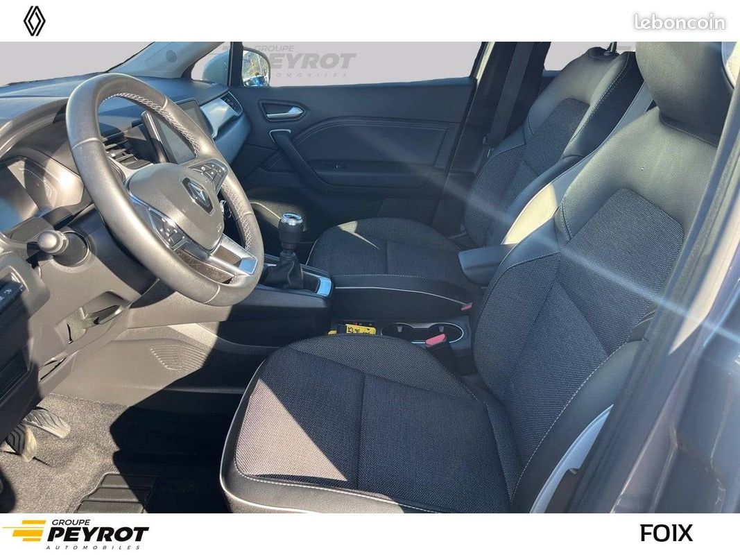 RENAULT Captur TCe 90 Techno (image 11)
