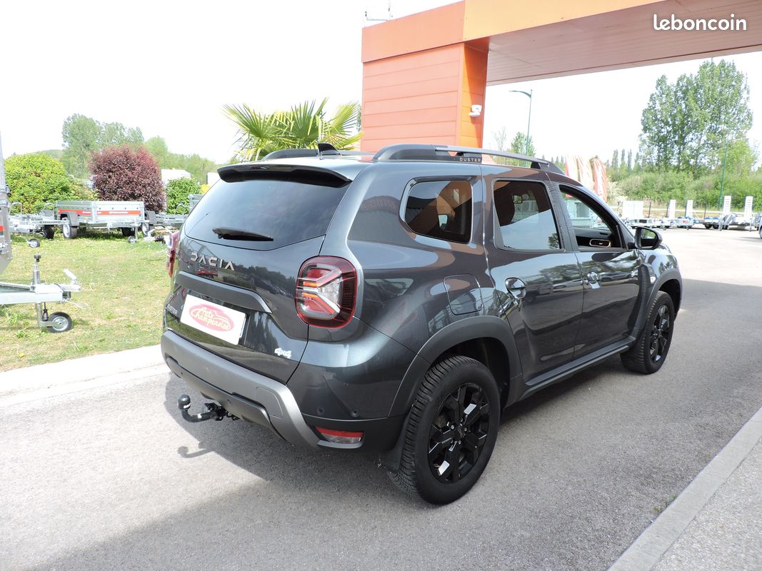 Dacia Duster 1.5 BlueDCI 115cv EXTREME 4X4 / ATTELAGE / CAMERA 360 / PAS DE MALUS (image 2)