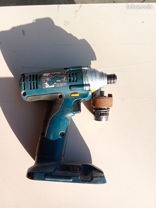 Visseuse Ryobi choque pour pièces (image 1)