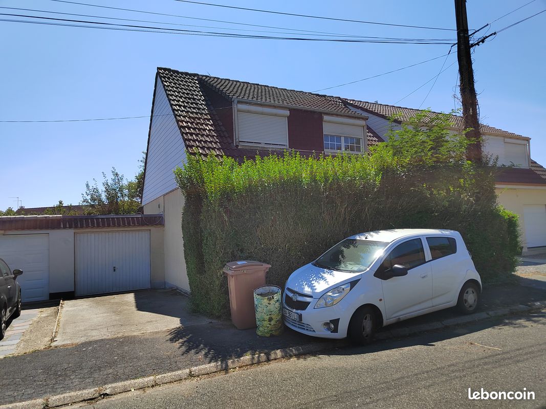 Maison 4 pièces 82 m² · à Crèvecoeur-le-Grand · 82 m² · 750 €
