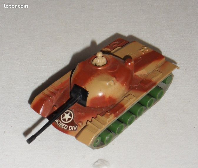 Char d'assaut miniature Matchbox 1974 complet (image 2)