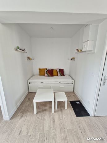 Studio meublé TTC, eau, électricité et internet inclu