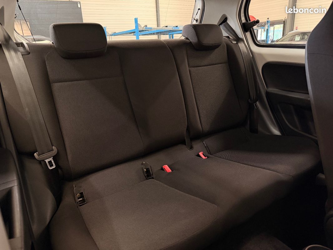 VOLKSWAGEN UP Up 1.0 75 Move UP - GARANTIE 12 MOIS (image 17)