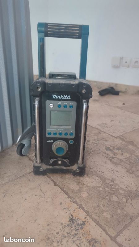 Radio Makita (image 1)