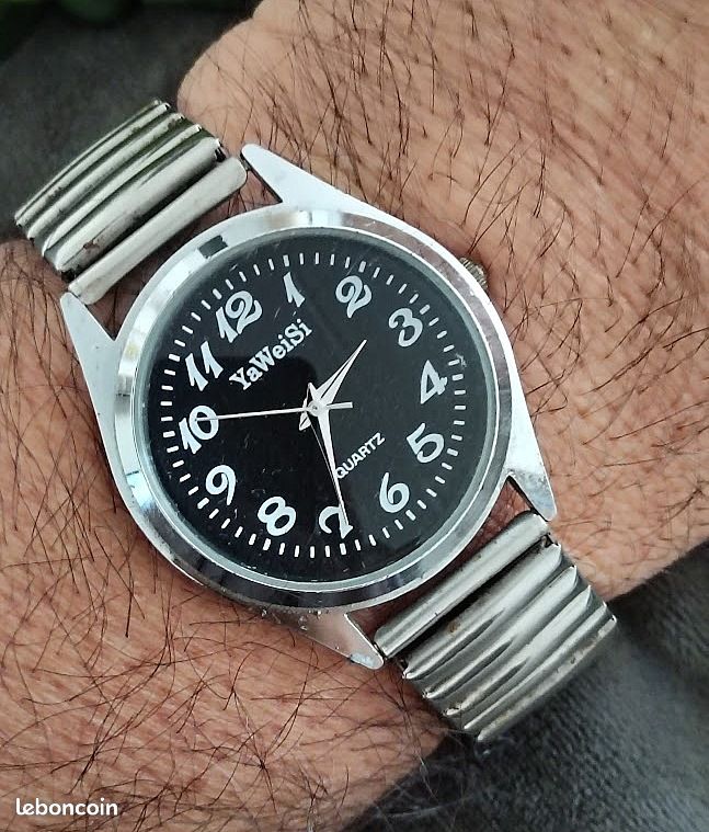Montre Bracelet Bonetti Quartz - Cadran Blanc Crème, Chiffres Arabes - Bracelet Cuir Marron - Neuf