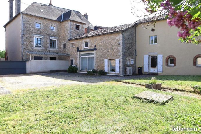 Maison 16 pièces 390 m²