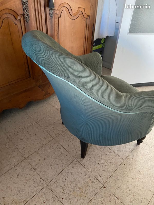 Fauteuil crapaud entièrement restauré (image 3)