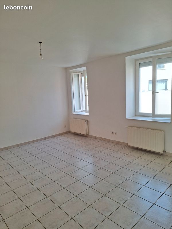 Appartement 3 pièces 63 m² · à Saint-Just-Saint-Rambert · 63 m² · 610 €