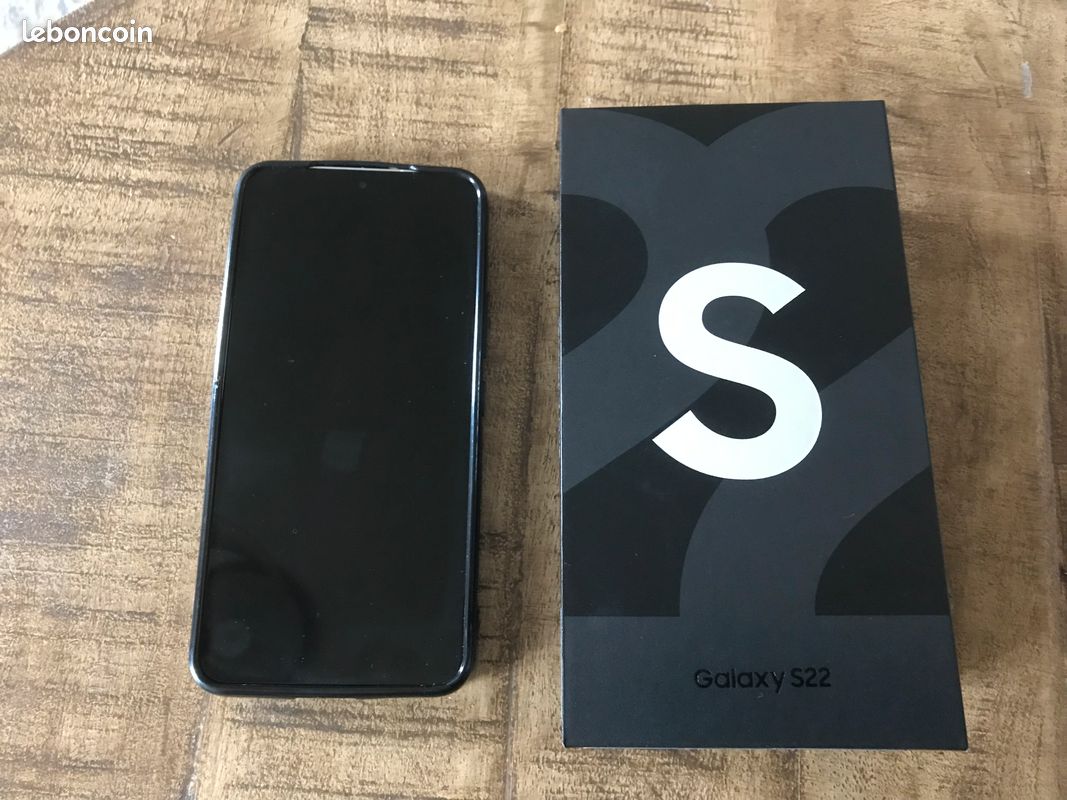 Samsung S22 (image 1)
