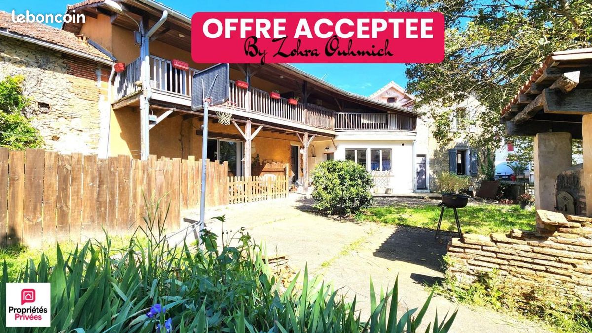 Maison 14 pièces 443 m² · à Mugron · 443 m² · 371 000 €