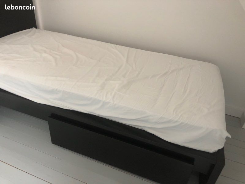 Cadre de lit IKEA avec sommier (image 4)