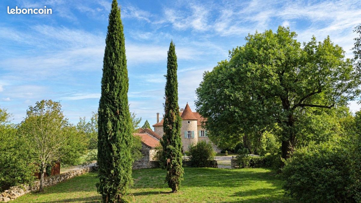 Maison 12 pièces 360 m² · à Limogne-en-Quercy · 360 m² · 1 590 000 €