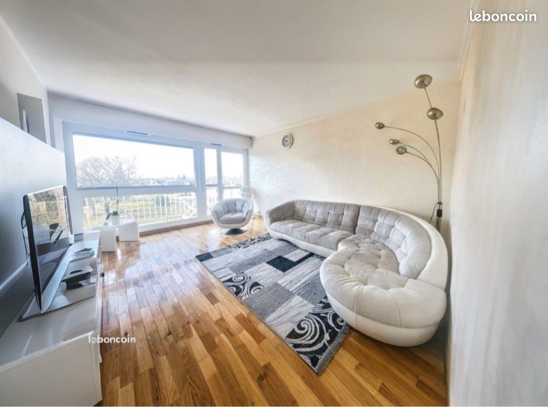 Appartement 3 pièces 63 m² · à Les Clayes-sous-Bois · 63 m² · 210 000 €