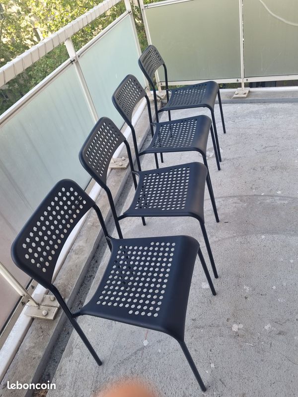 Chaise Ikea (image 1)