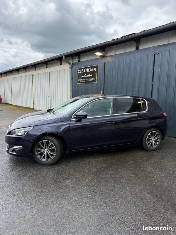 Peugeot 308 II phase 2 1.2 essence 110cv (image 4)