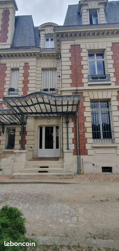 Appartement 4 pièces 117 m² · à Soissons · 117 m² · 1 085 €