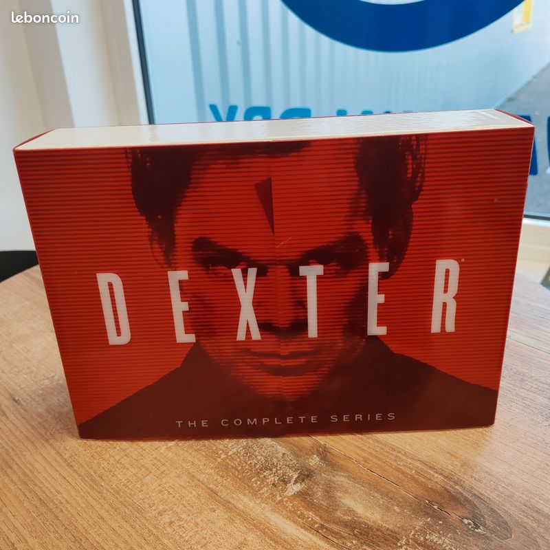Saison complète dexter (image 1)