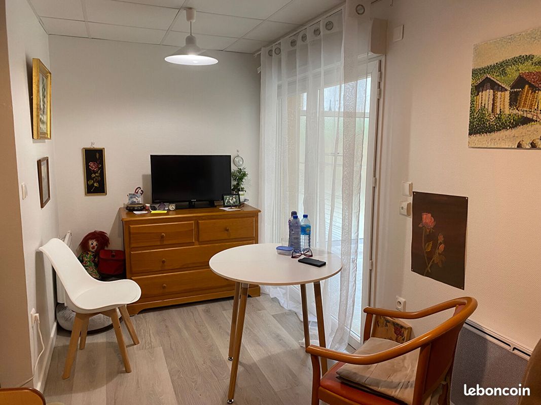 Studio 1 pièce 24 m² - Limoges 87000 (image principale 1)
