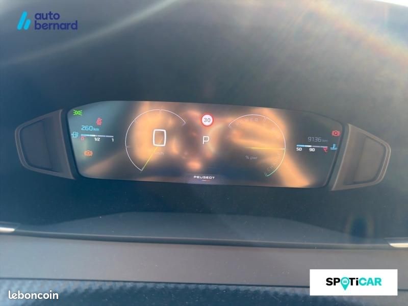 Peugeot 2008 1.2 Hybrid 145ch Allure e-DCS6 (image 15)