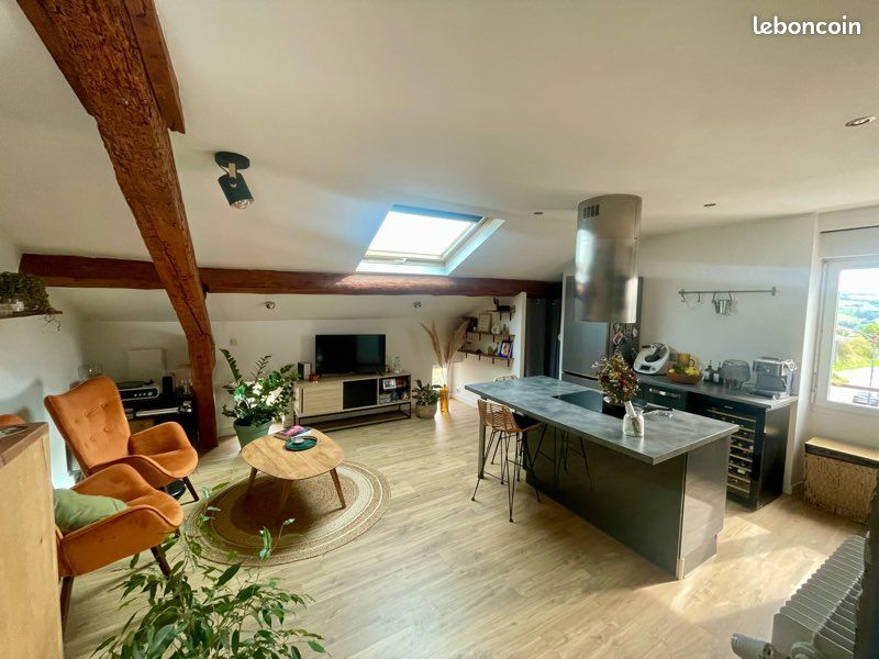 Appartement 3 pièces 102 m² · à Saint-Genest-Lerpt · 102 m² · 199 000 €