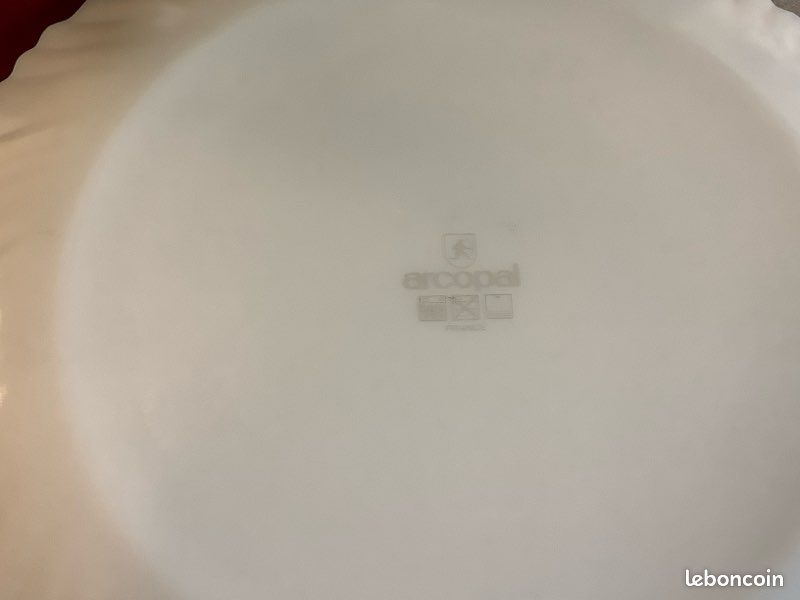 V1 / ASSIETTE A DESSERT ARCOPAL BLANC BLANCHE FLEURIS FESTON HORTENSE