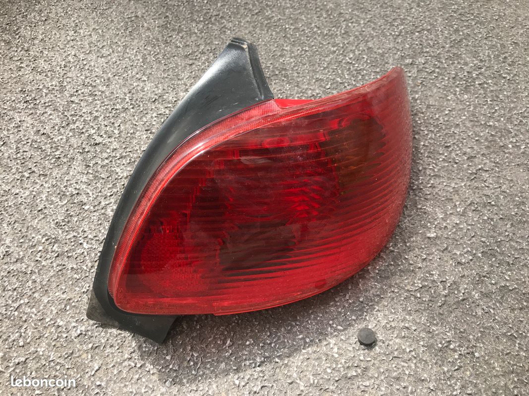 Feu Arrière Droit Peugeot 206 Phase 2 (image 2)