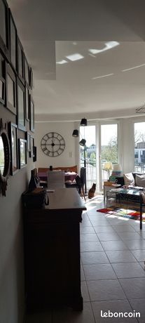 Appartement T3 dans maison de caractère, centre bourg de Sautron