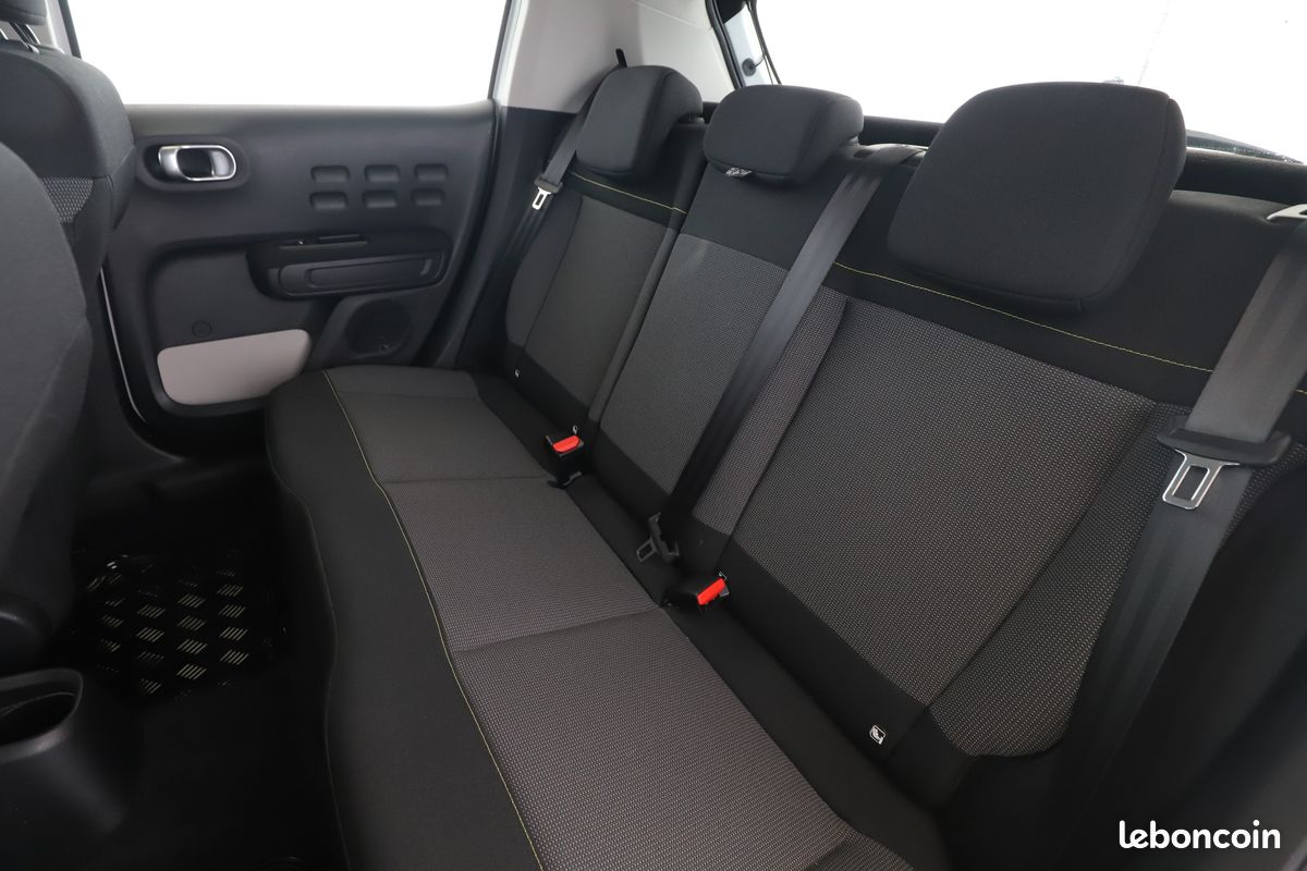 Citroen C3 1.2 PureTech Shine 82 ch (image 8)