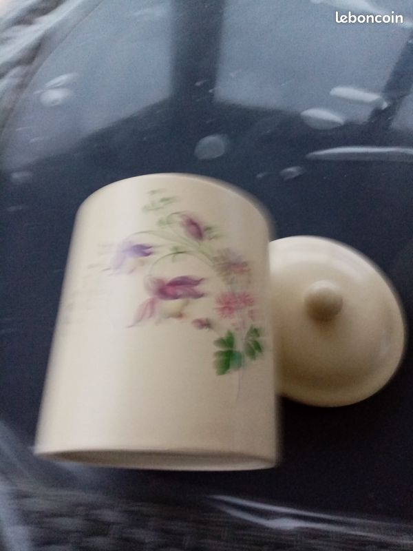 Pots (image 3)